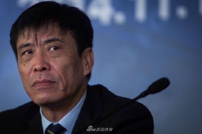 年轻的小子三级