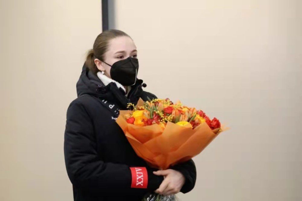 娇妻裸体集体交换