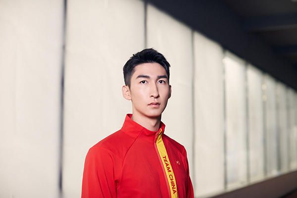 连体丝袜美女视频